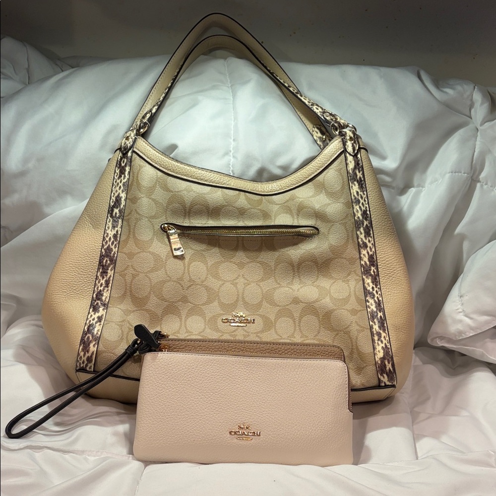 Coach Tan and Cream Hobo Bag with Wristlet. Wristlet did not come with the bag.